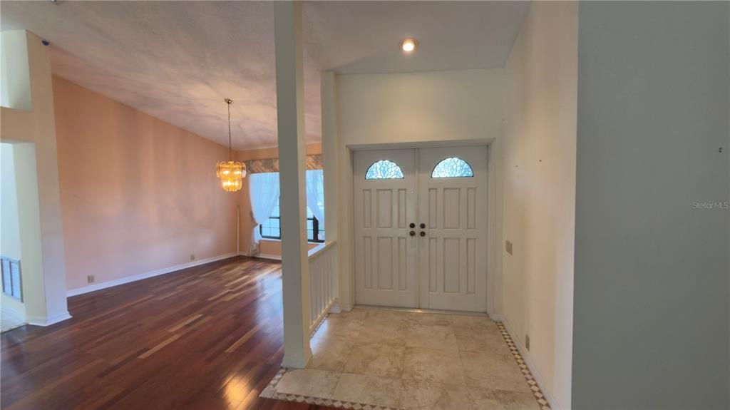 En Venta: $825,000 (3 camas, 2 baños, 2866 Pies cuadrados)