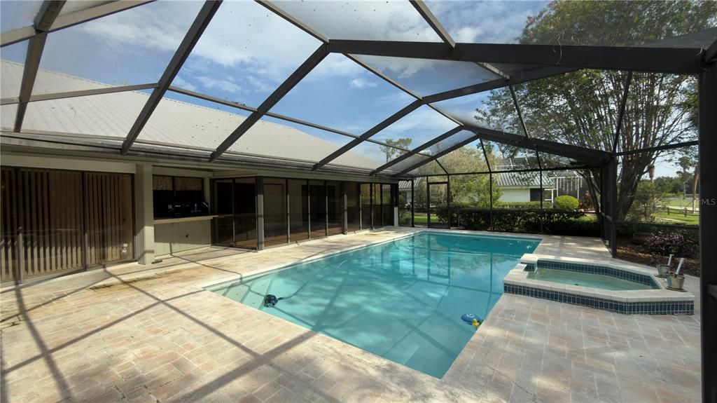 En Venta: $825,000 (3 camas, 2 baños, 2866 Pies cuadrados)