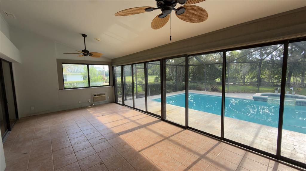 En Venta: $825,000 (3 camas, 2 baños, 2866 Pies cuadrados)