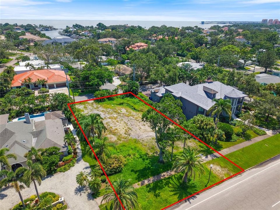 For Sale: $1,495,000 (0.33 acres)