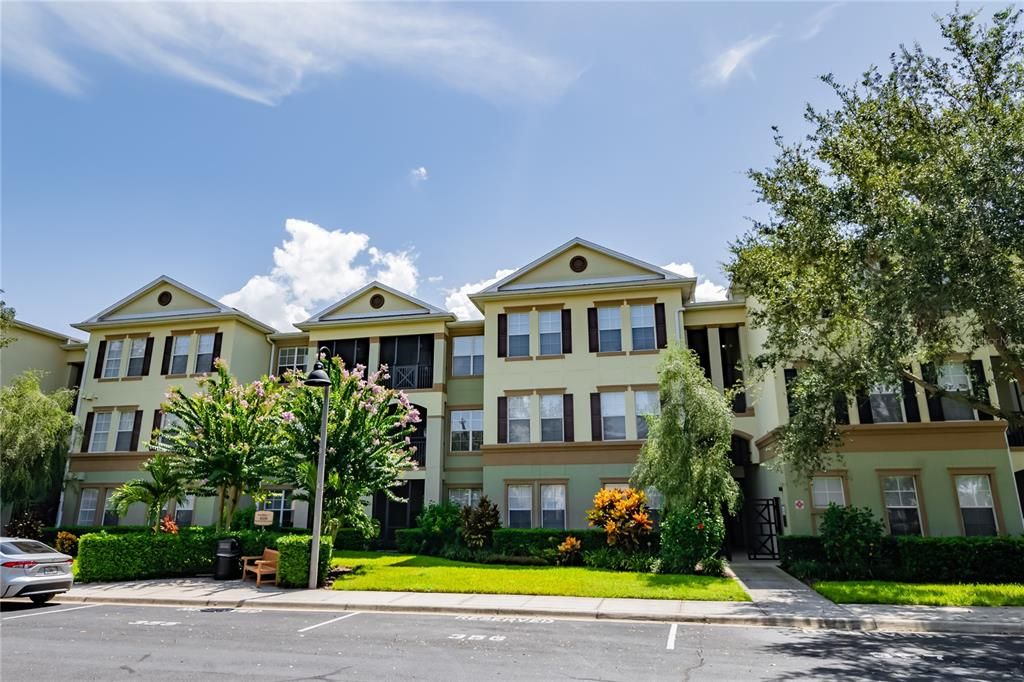 Recently Sold: $297,000 (2 beds, 2 baths, 1161 Square Feet)
