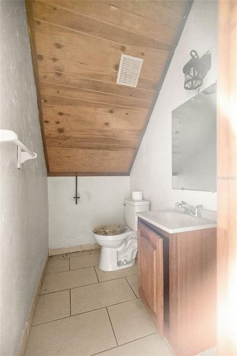 Activo con contrato: $269,000 (3 camas, 1 baños, 1363 Pies cuadrados)