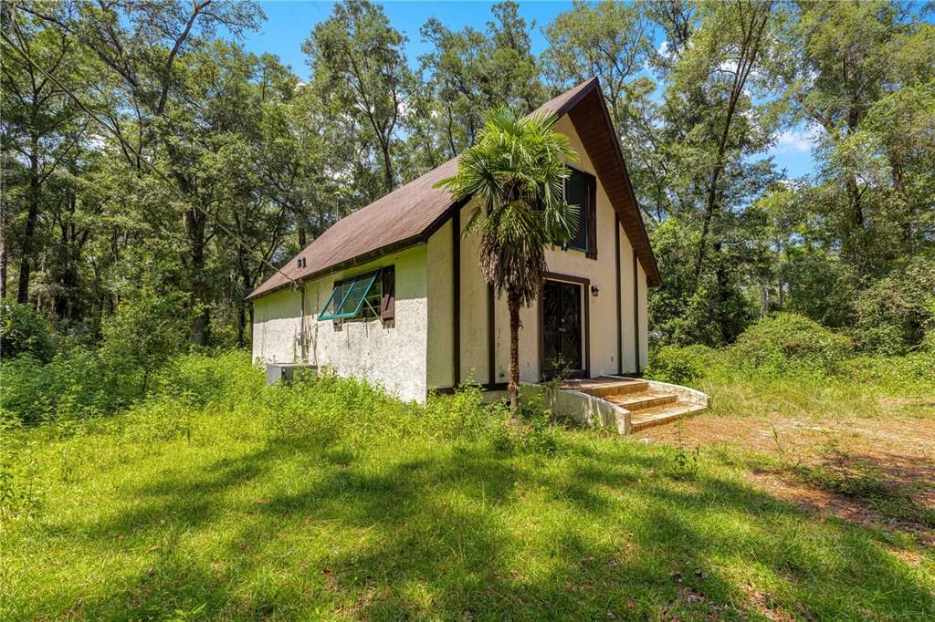 Activo con contrato: $269,000 (3 camas, 1 baños, 1363 Pies cuadrados)