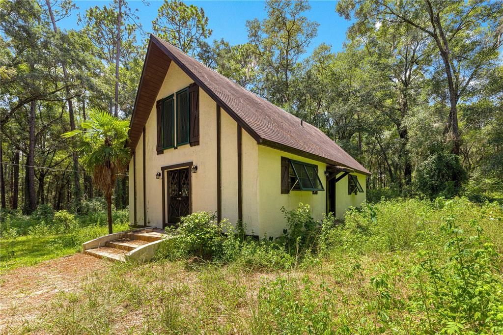 Activo con contrato: $269,000 (3 camas, 1 baños, 1363 Pies cuadrados)