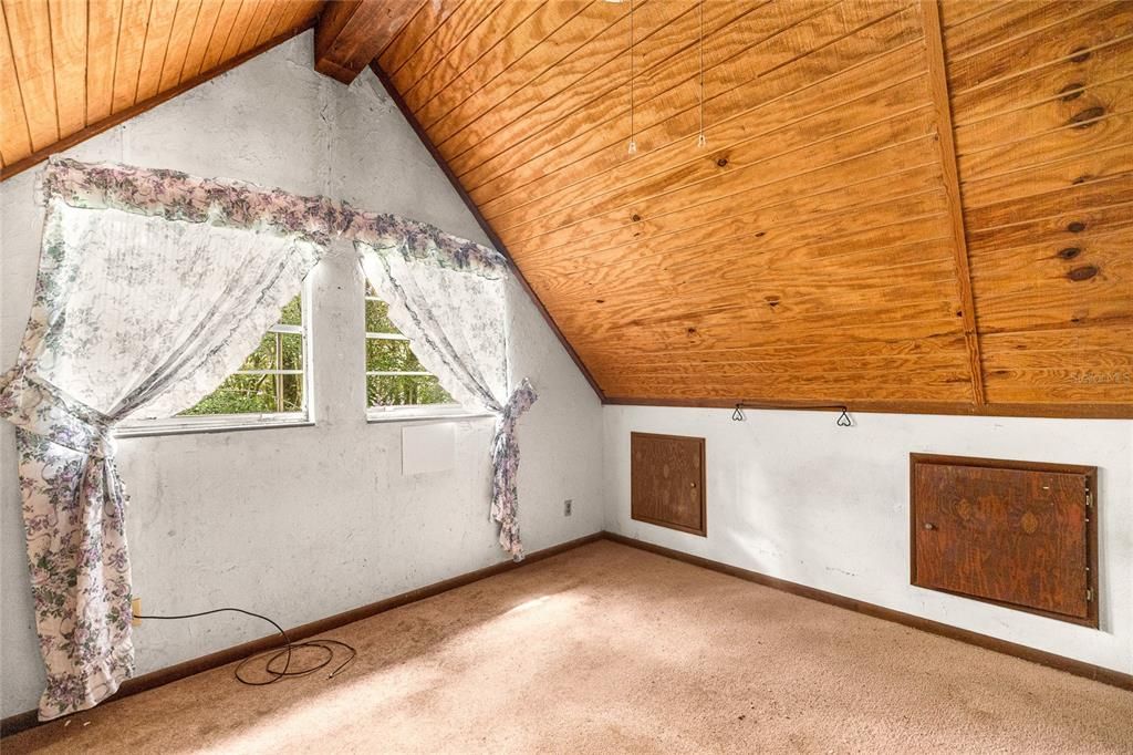 Activo con contrato: $269,000 (3 camas, 1 baños, 1363 Pies cuadrados)