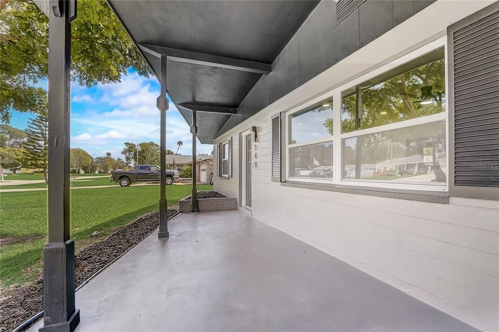 En Venta: $419,999 (4 camas, 2 baños, 1936 Pies cuadrados)