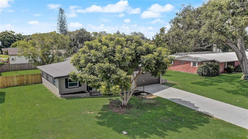 En Venta: $419,999 (4 camas, 2 baños, 1936 Pies cuadrados)