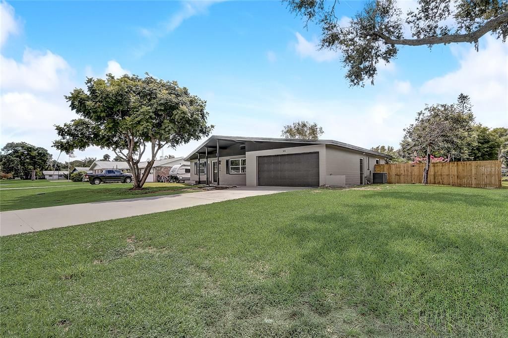 En Venta: $419,999 (4 camas, 2 baños, 1936 Pies cuadrados)