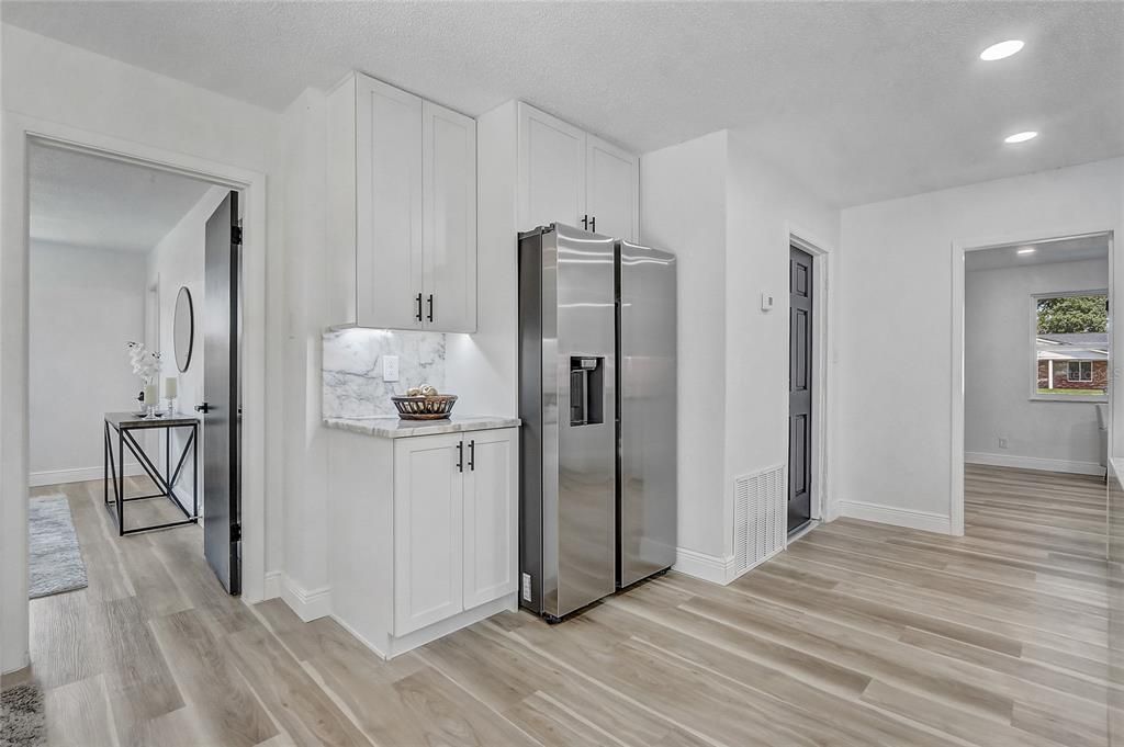 En Venta: $419,999 (4 camas, 2 baños, 1936 Pies cuadrados)