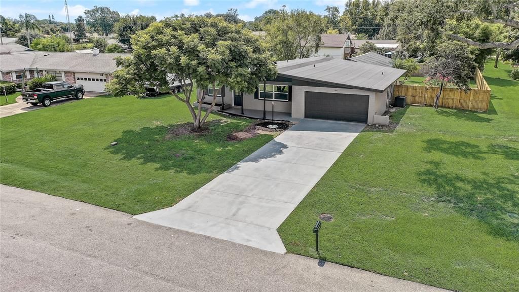 En Venta: $419,999 (4 camas, 2 baños, 1936 Pies cuadrados)