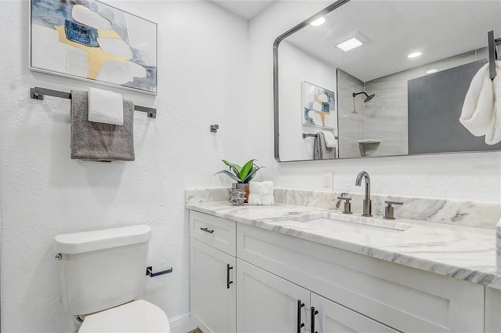 En Venta: $419,999 (4 camas, 2 baños, 1936 Pies cuadrados)