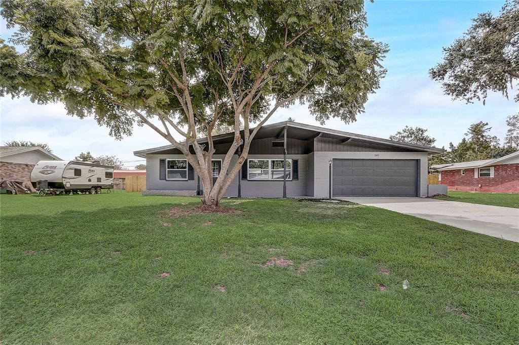 En Venta: $419,999 (4 camas, 2 baños, 1936 Pies cuadrados)