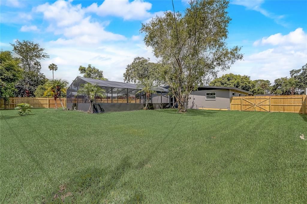 En Venta: $419,999 (4 camas, 2 baños, 1936 Pies cuadrados)