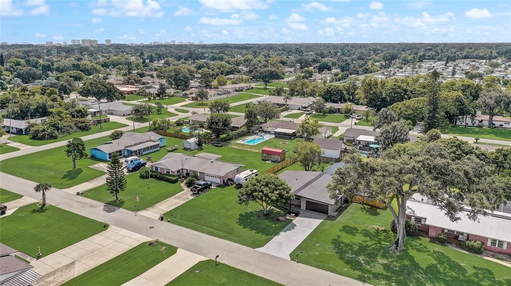 En Venta: $419,999 (4 camas, 2 baños, 1936 Pies cuadrados)