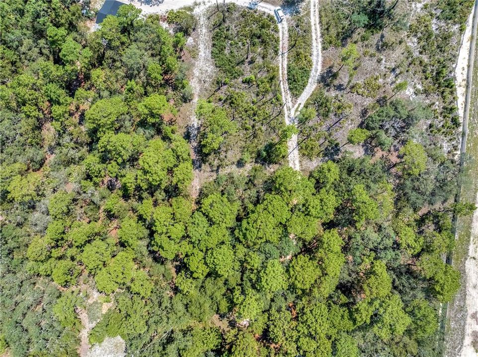 待售: $129,999 (2.50 acres)