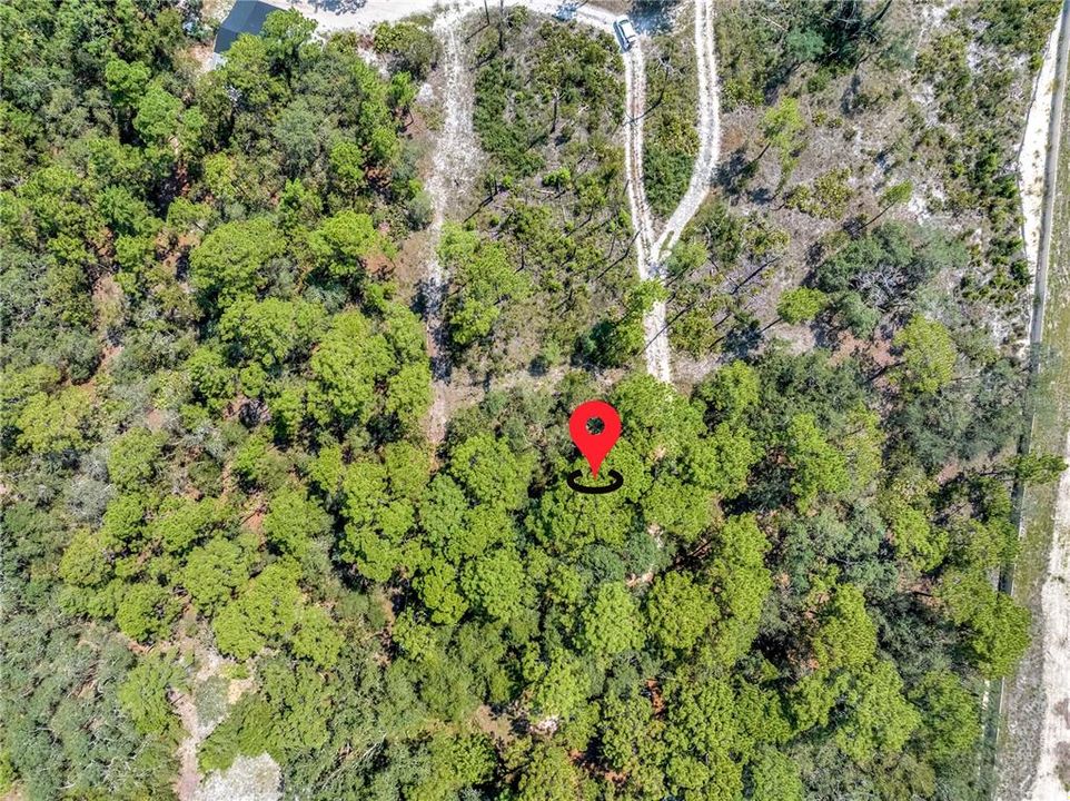 待售: $129,999 (2.50 acres)