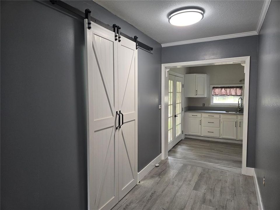 出租: $2,400 (3 贝兹, 2 浴室, 1160 平方英尺)