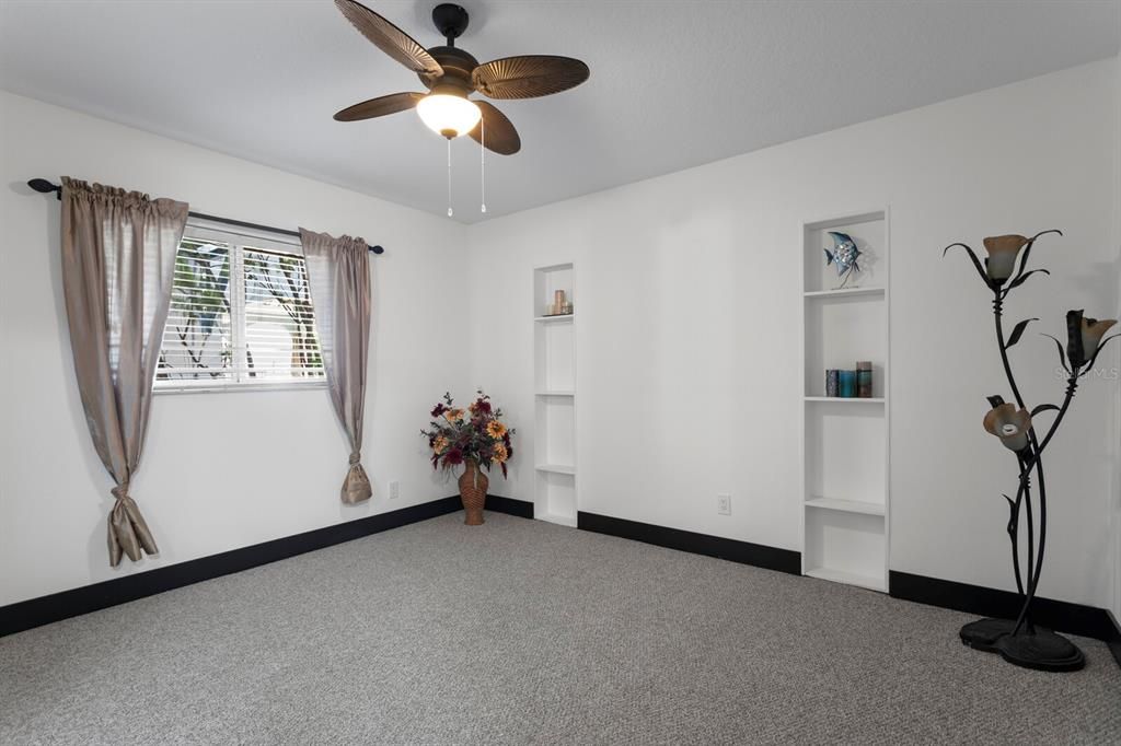 For Sale: $2,499,999 (4 beds, 3 baths, 4288 Square Feet)