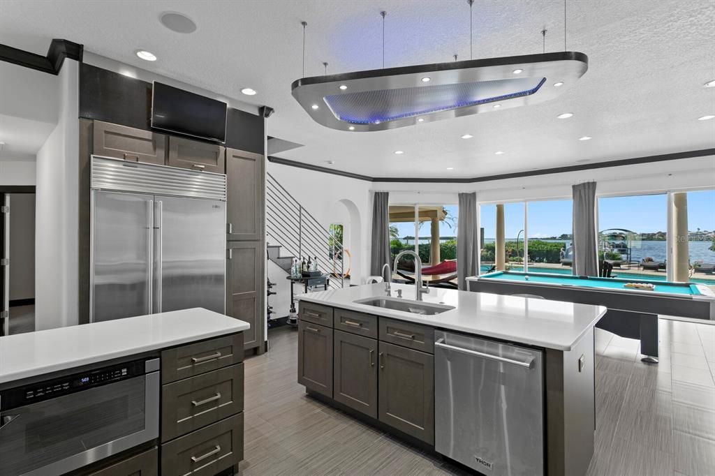 For Sale: $2,499,999 (4 beds, 3 baths, 4288 Square Feet)