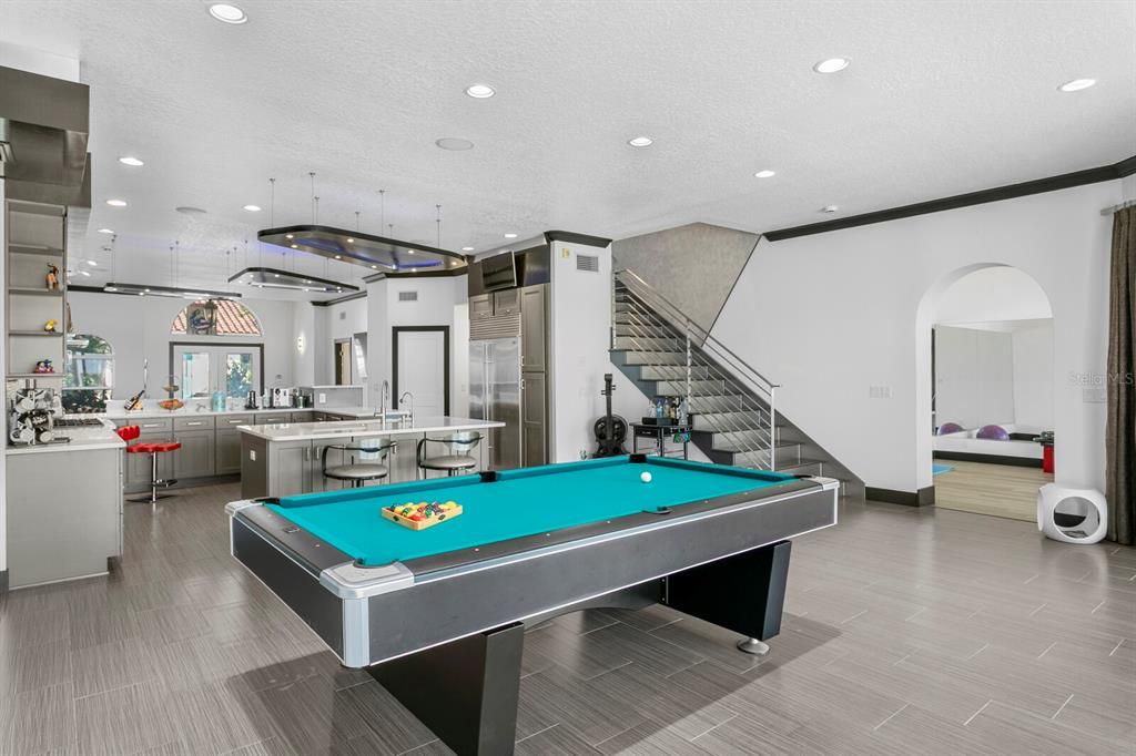 For Sale: $2,499,999 (4 beds, 3 baths, 4288 Square Feet)