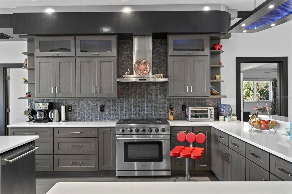 For Sale: $2,499,999 (4 beds, 3 baths, 4288 Square Feet)