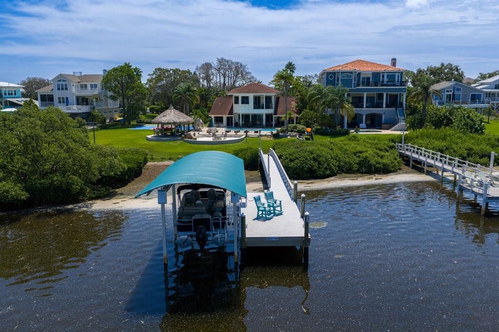 For Sale: $2,499,999 (4 beds, 3 baths, 4288 Square Feet)