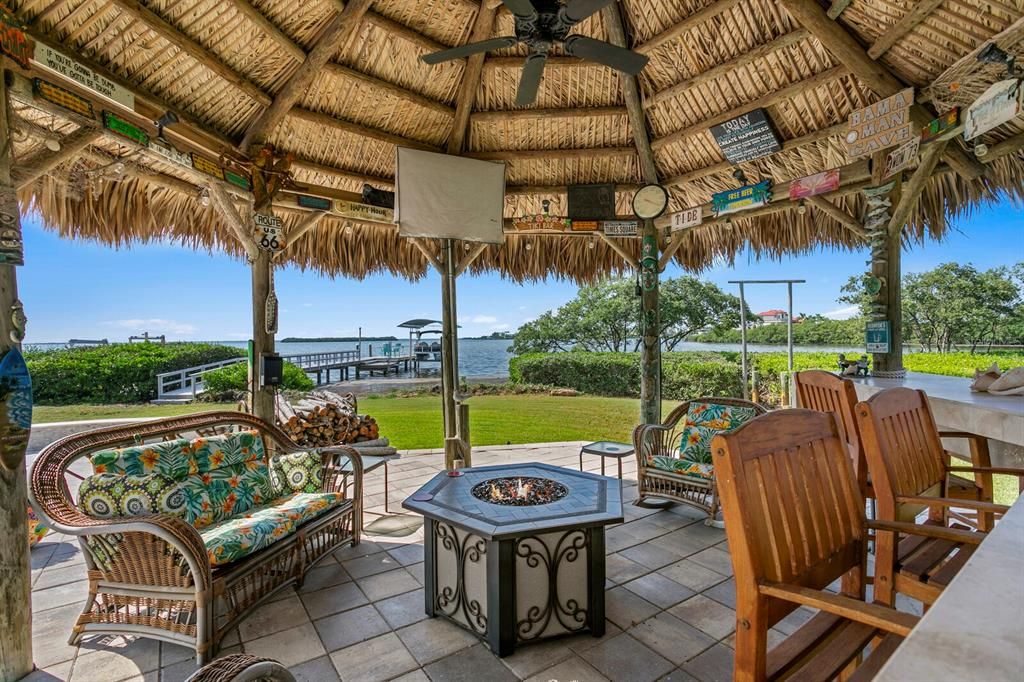 For Sale: $2,499,999 (4 beds, 3 baths, 4288 Square Feet)