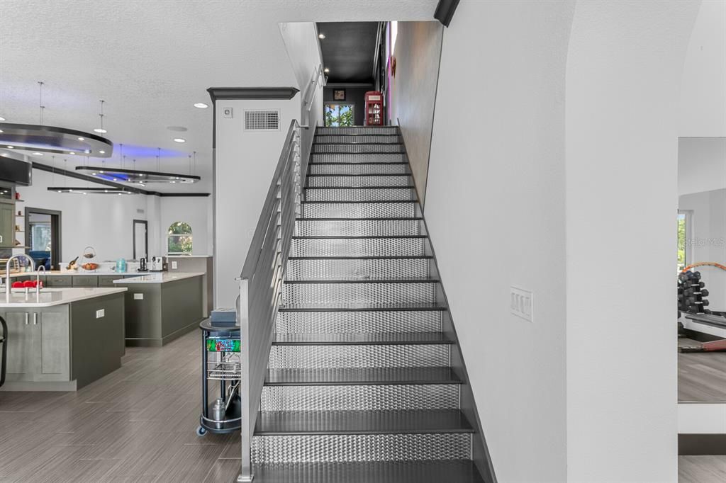 For Sale: $2,499,999 (4 beds, 3 baths, 4288 Square Feet)