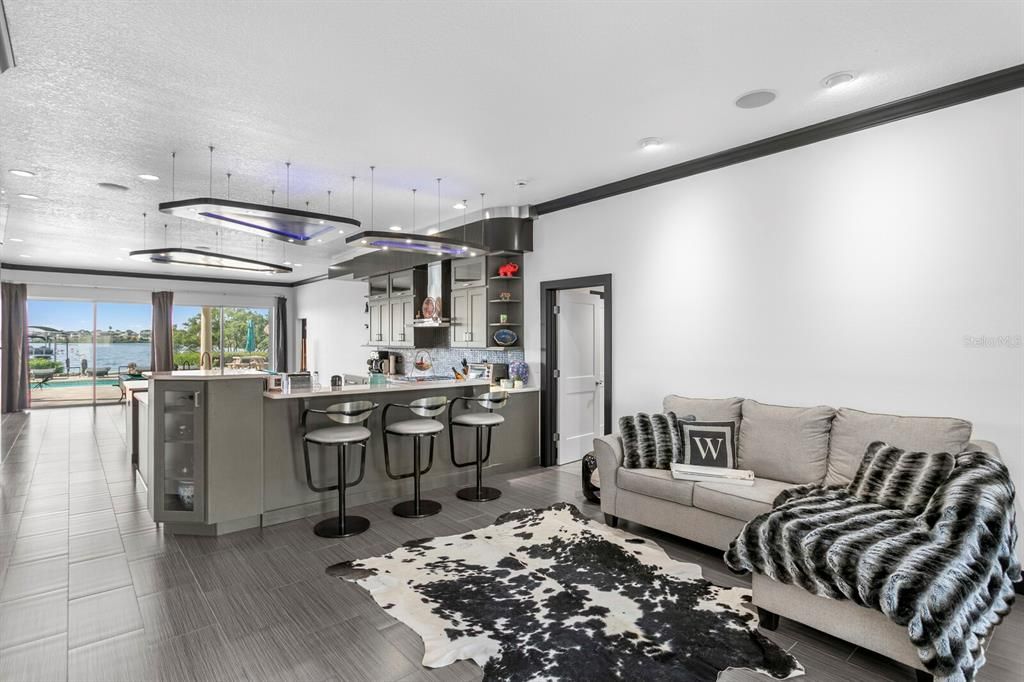 For Sale: $2,499,999 (4 beds, 3 baths, 4288 Square Feet)