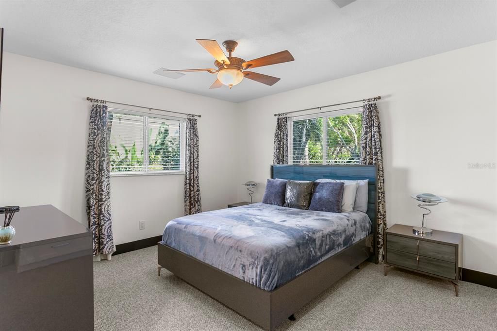 For Sale: $2,499,999 (4 beds, 3 baths, 4288 Square Feet)