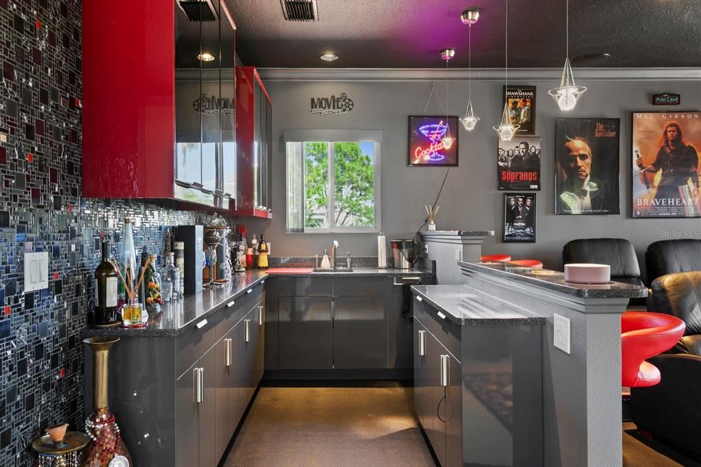 For Sale: $2,499,999 (4 beds, 3 baths, 4288 Square Feet)