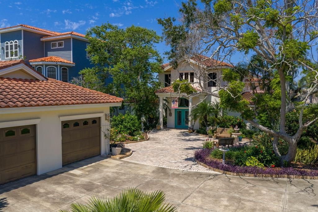 For Sale: $2,499,999 (4 beds, 3 baths, 4288 Square Feet)