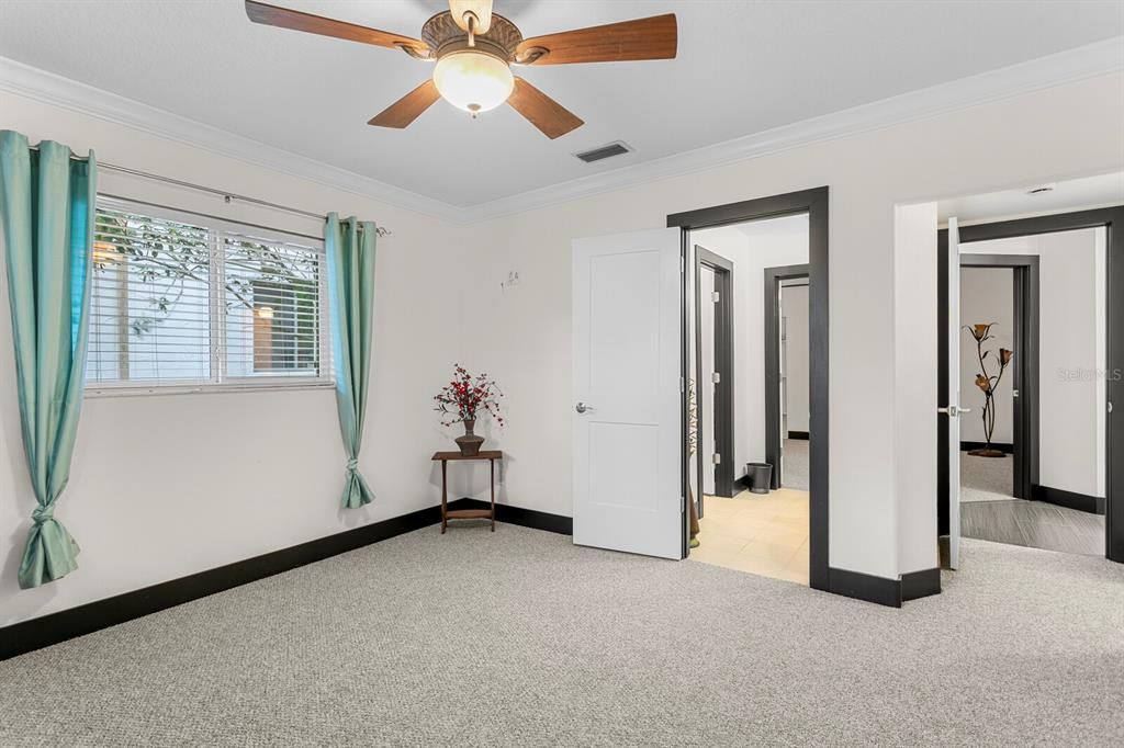 For Sale: $2,499,999 (4 beds, 3 baths, 4288 Square Feet)