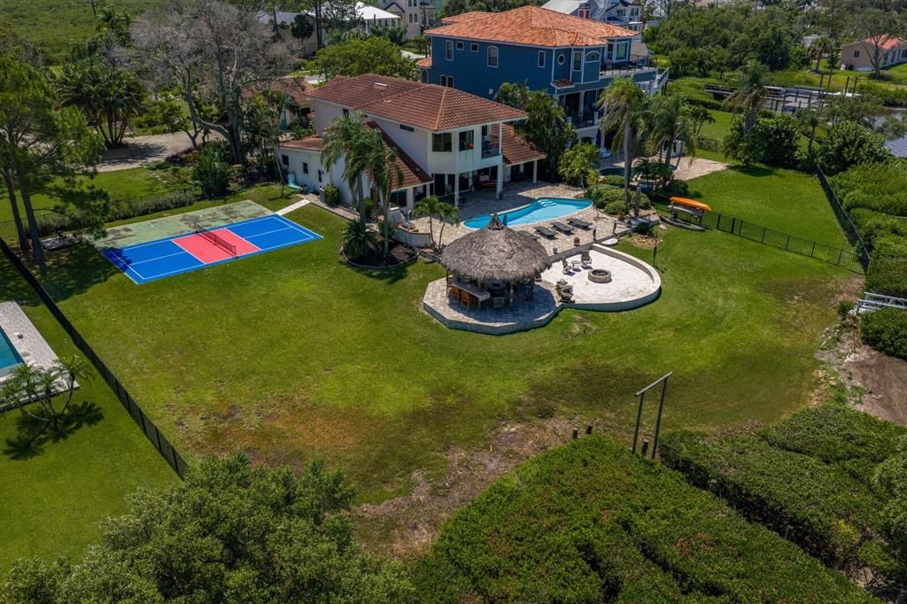 For Sale: $2,499,999 (4 beds, 3 baths, 4288 Square Feet)