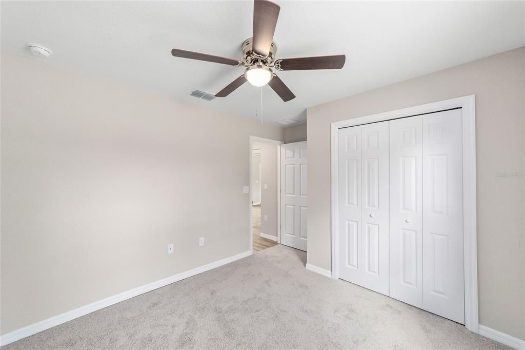 For Sale: $230,000 (3 beds, 2 baths, 1089 Square Feet)