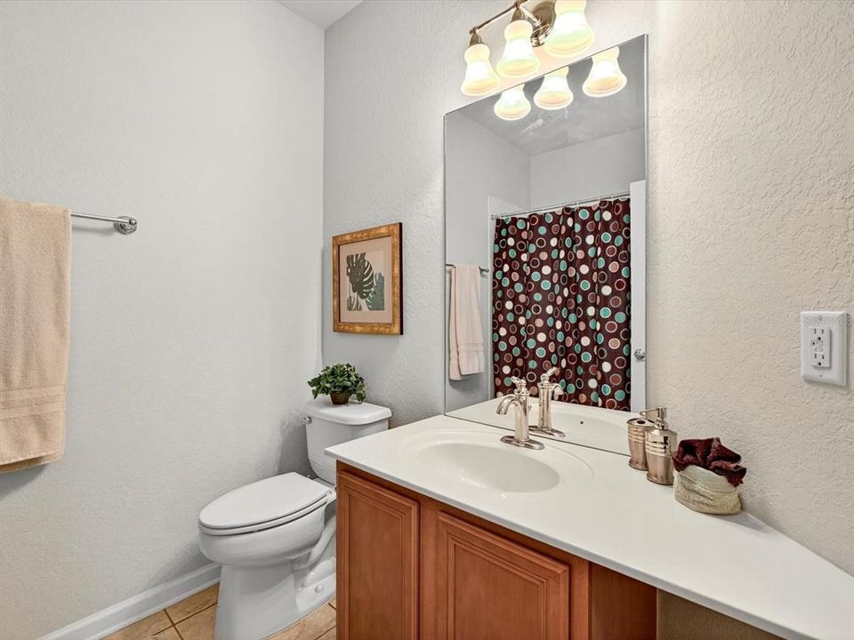 En Venta: $240,000 (2 camas, 2 baños, 1435 Pies cuadrados)