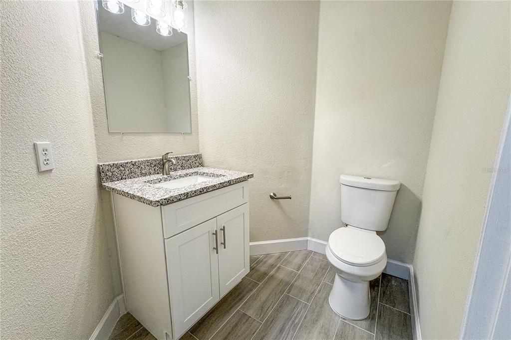 En Venta: $689,000 (4 camas, 2 baños, 2151 Pies cuadrados)