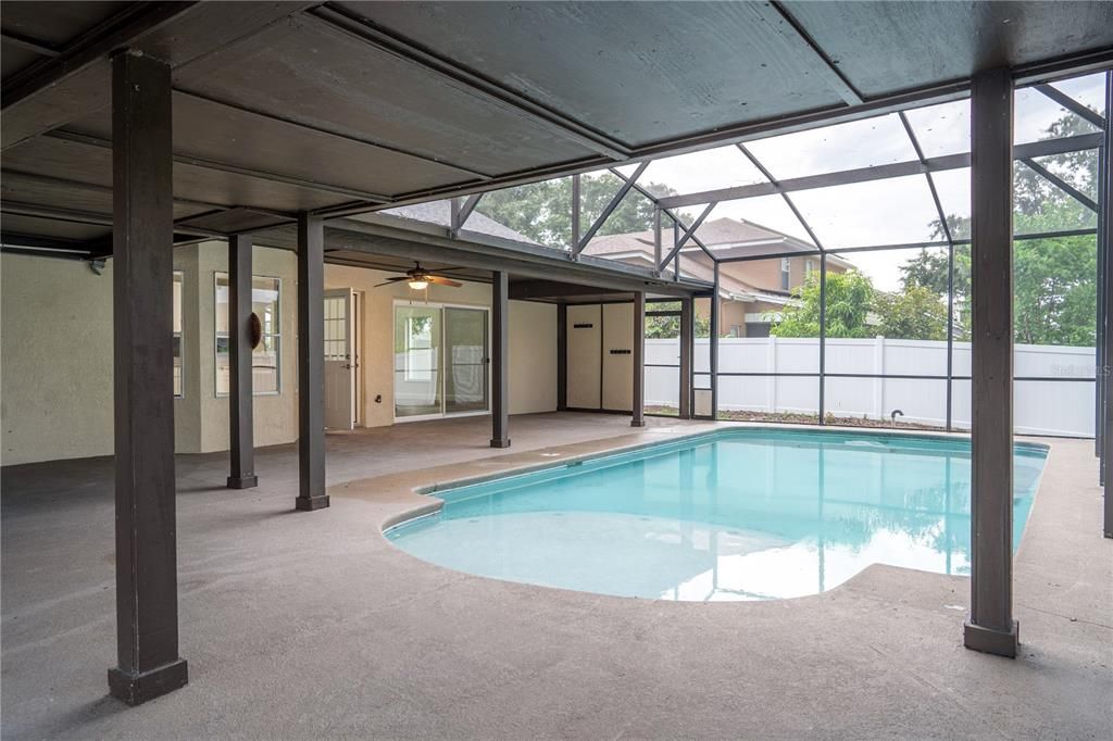 En Venta: $689,000 (4 camas, 2 baños, 2151 Pies cuadrados)