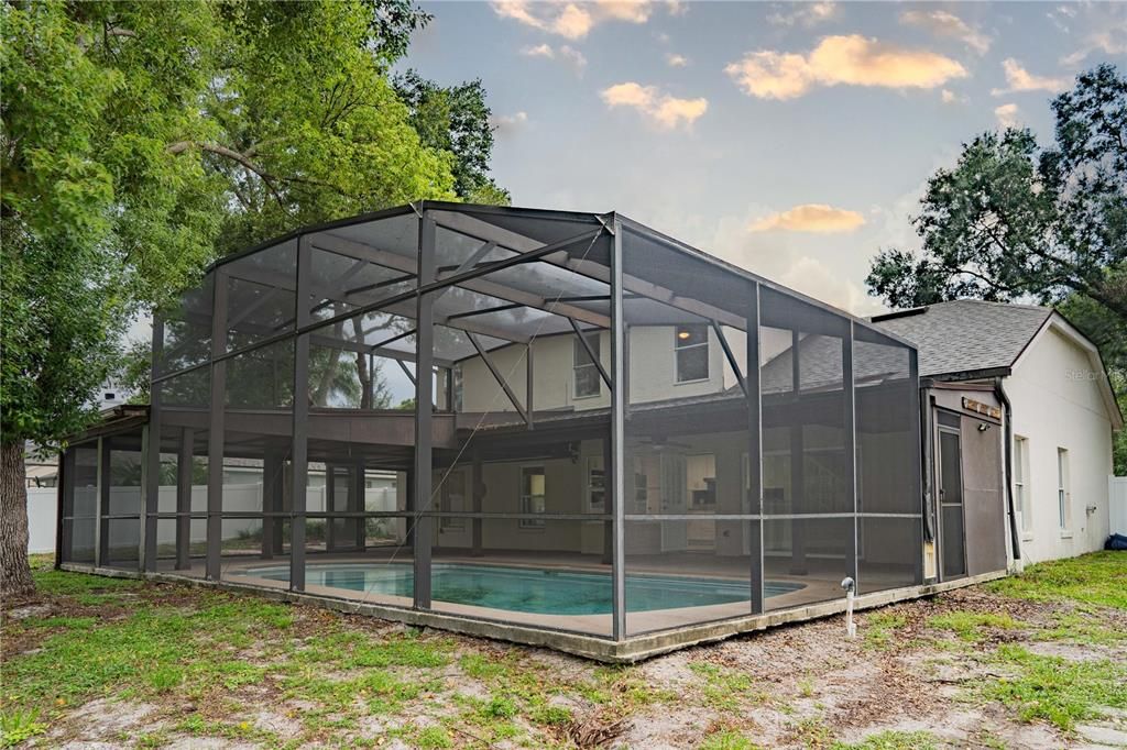 En Venta: $689,000 (4 camas, 2 baños, 2151 Pies cuadrados)