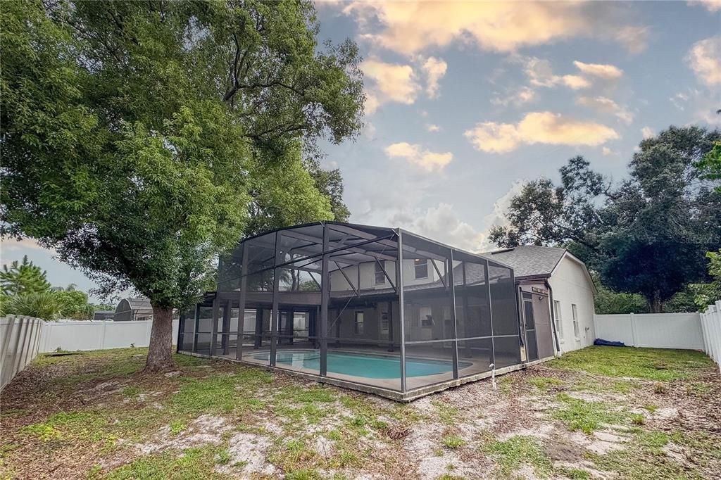 En Venta: $689,000 (4 camas, 2 baños, 2151 Pies cuadrados)