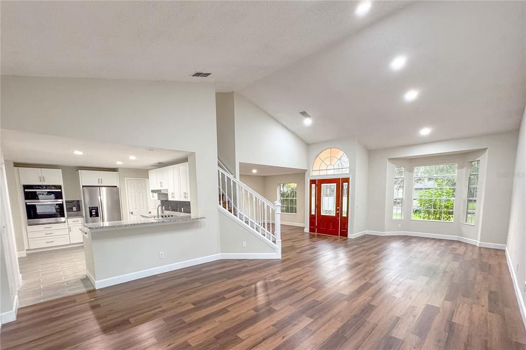 En Venta: $689,000 (4 camas, 2 baños, 2151 Pies cuadrados)