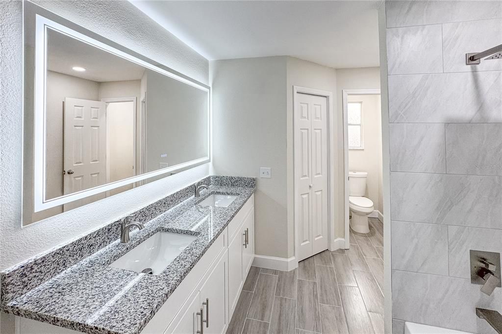 En Venta: $689,000 (4 camas, 2 baños, 2151 Pies cuadrados)