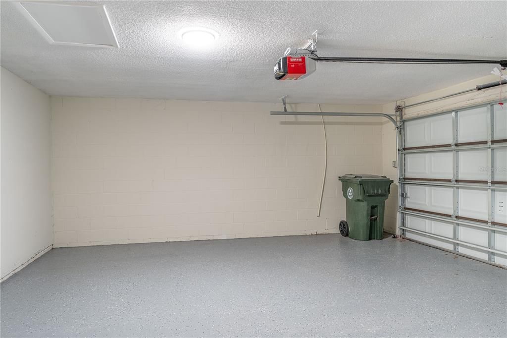 En Venta: $689,000 (4 camas, 2 baños, 2151 Pies cuadrados)