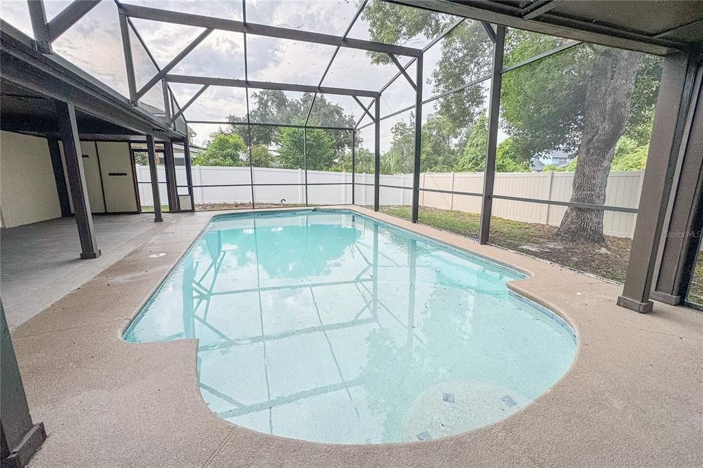 En Venta: $689,000 (4 camas, 2 baños, 2151 Pies cuadrados)