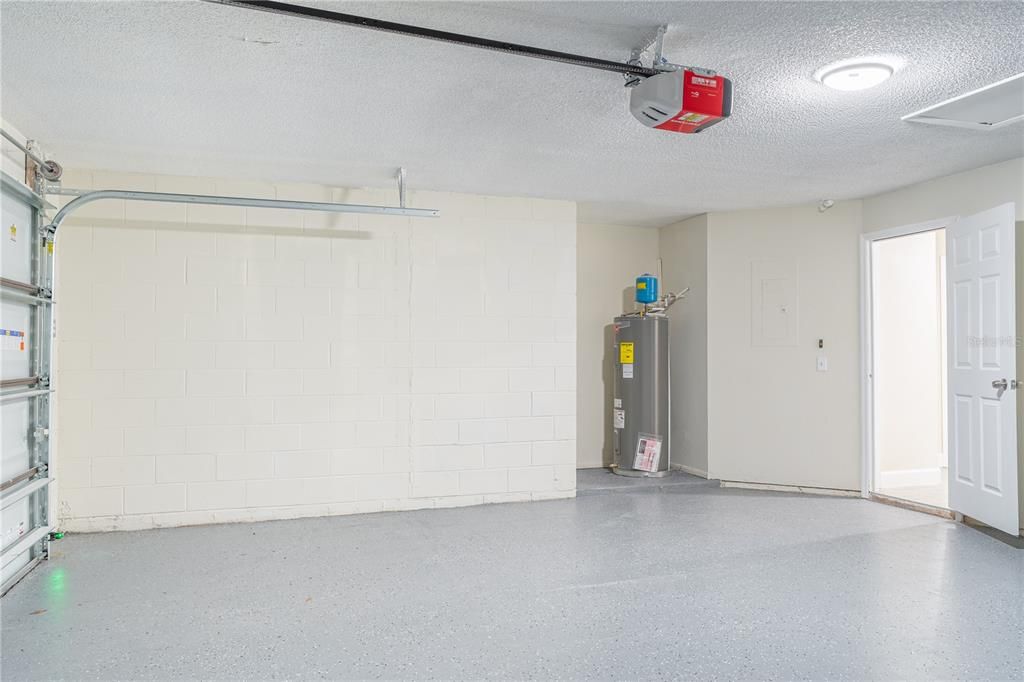 En Venta: $689,000 (4 camas, 2 baños, 2151 Pies cuadrados)