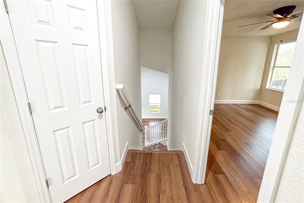 En Venta: $689,000 (4 camas, 2 baños, 2151 Pies cuadrados)