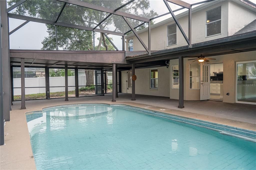 En Venta: $689,000 (4 camas, 2 baños, 2151 Pies cuadrados)