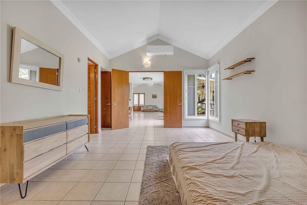 Active With Contract: $1,590,000 (4 beds, 3 baths, 4000 Square Feet)