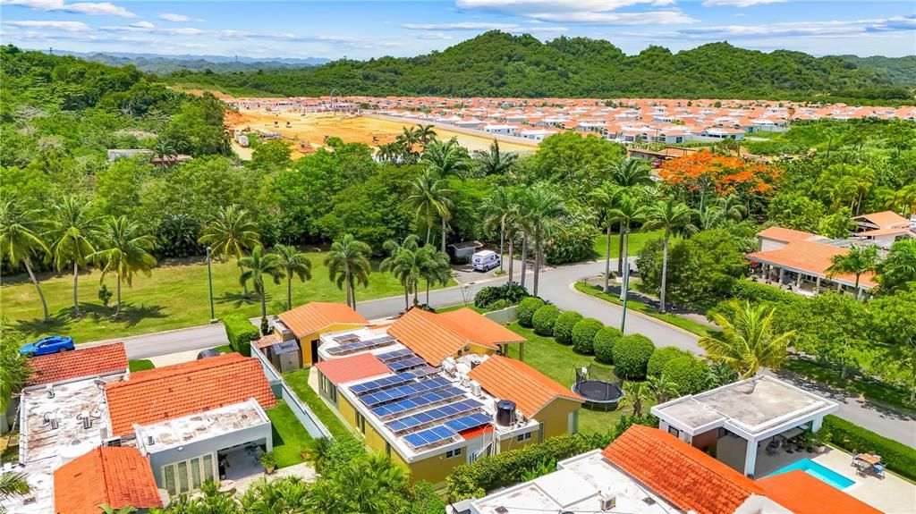 Active With Contract: $1,590,000 (4 beds, 3 baths, 4000 Square Feet)