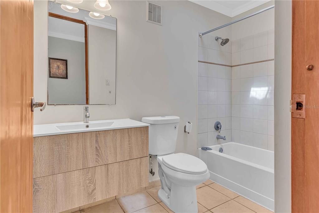 Active With Contract: $1,590,000 (4 beds, 3 baths, 4000 Square Feet)